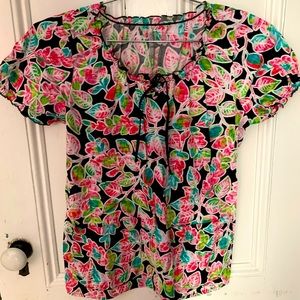 Peaches Uniforms flowered scrub top